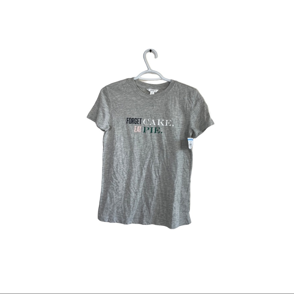 NWT 1901 Graphic ' forget cake, eat pie' tshirt